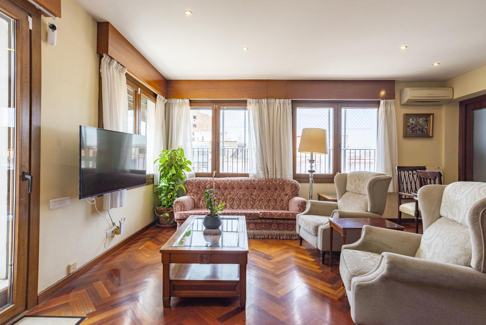 Gran Atico En El Soho De Malaga Para 7 Exterior foto